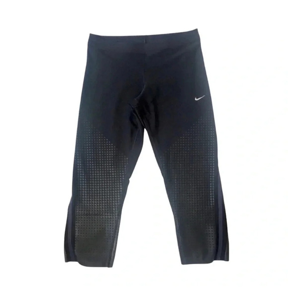 Nike Dri-Fit Black Crop Leggings - Picture 1 of 4